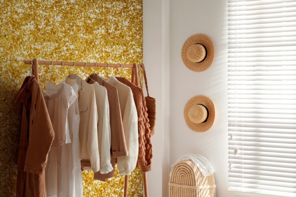 Decorazione di interni naturale: parete con Sunflower Petals (Traslucido) della collezione Organoid Natural Surfaces